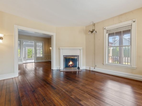 372 Ocean Avenue, Marblehead MA 01945
