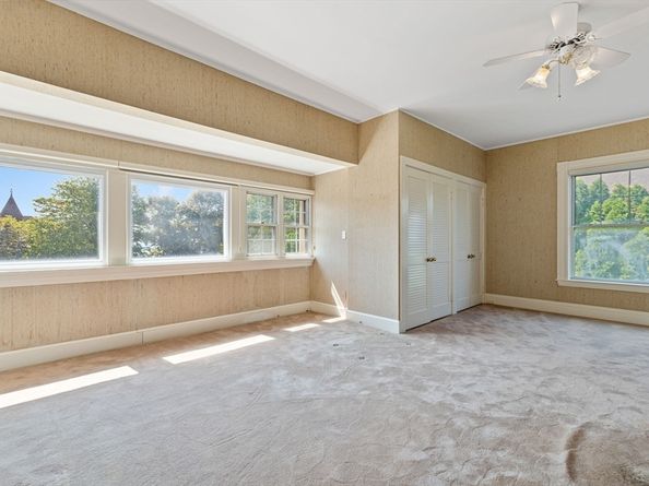 372 Ocean Avenue, Marblehead MA 01945