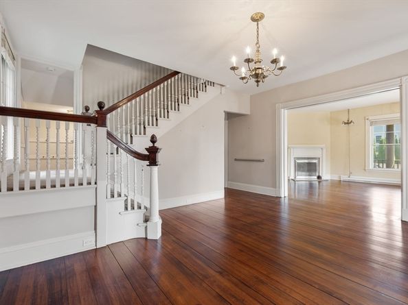372 Ocean Avenue, Marblehead MA 01945