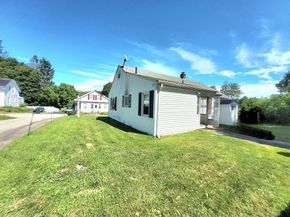 6 Crosby St, Webster MA 01570