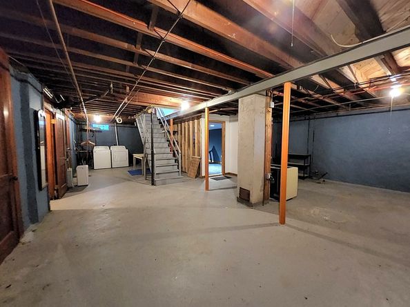 6 Crosby St, Webster MA 01570