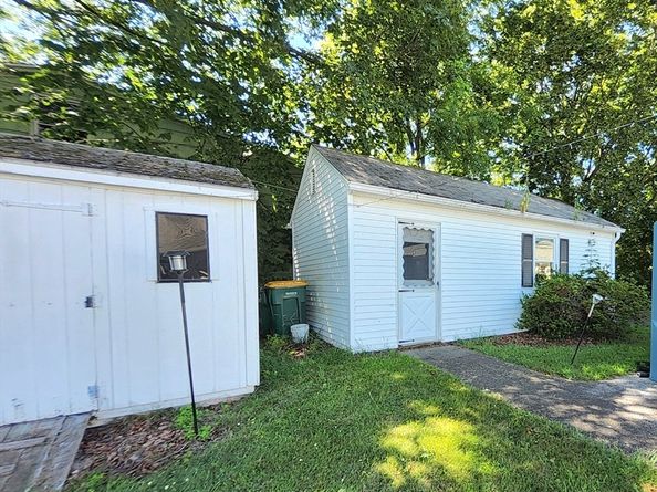 6 Crosby St, Webster MA 01570