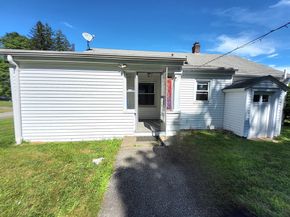 6 Crosby St, Webster MA 01570
