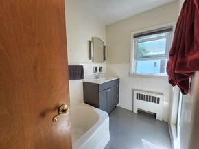 6 Crosby St, Webster MA 01570