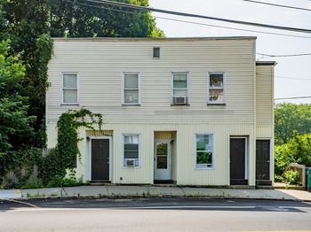 13-17 Westminster St