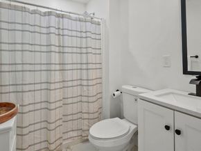 607 Cambridge St 4, Worcester MA 01610