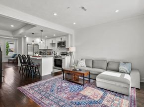 607 Cambridge St 4, Worcester MA 01610