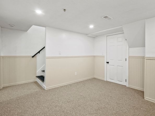 607 Cambridge St 4, Worcester MA 01610