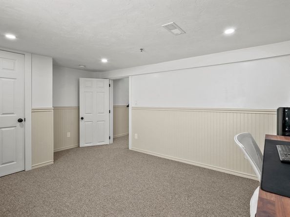 607 Cambridge St 4, Worcester MA 01610