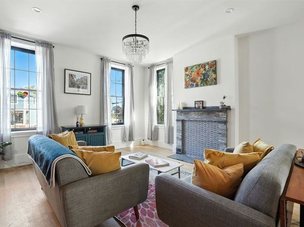 22 Kenilworth St, Boston MA 02119