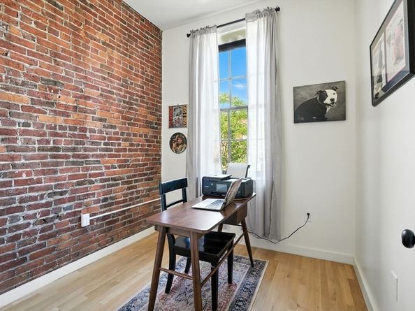 22 Kenilworth St, Boston MA 02119