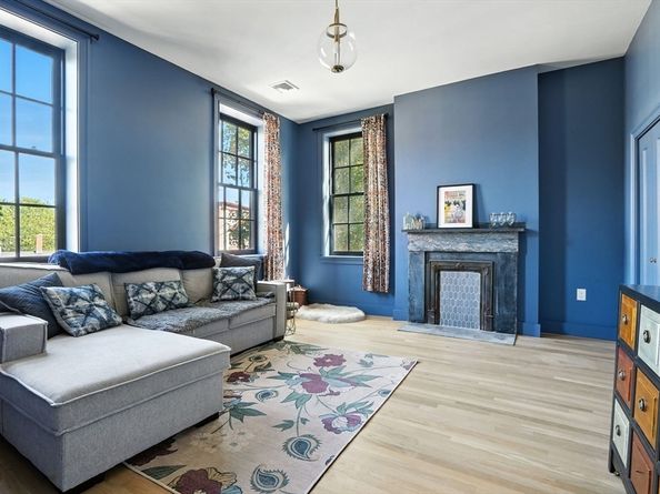 22 Kenilworth St, Boston MA 02119