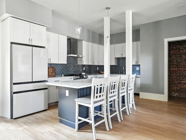 22 Kenilworth St, Boston MA 02119