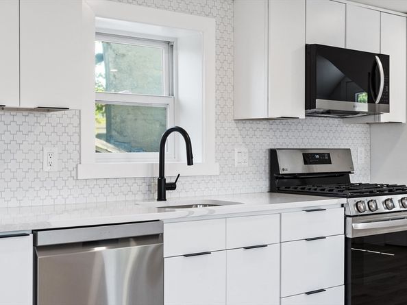 290 Washington Street, Marblehead MA 01945