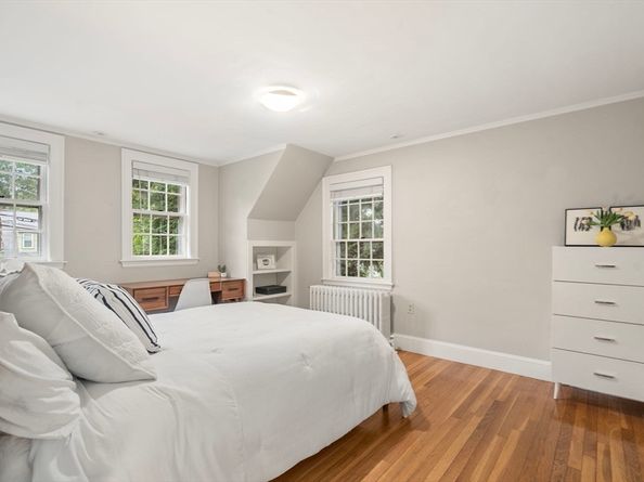 1308 Walnut St, Newton MA 02461
