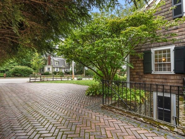 1308 Walnut St, Newton MA 02461