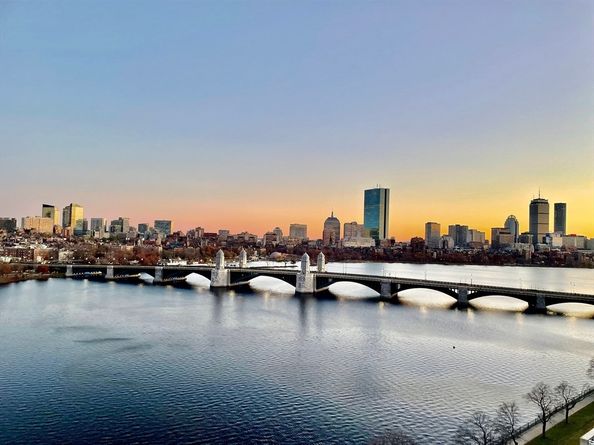 75-83 Cambridge Pkwy. Ph12 ., Cambridge MA 02142