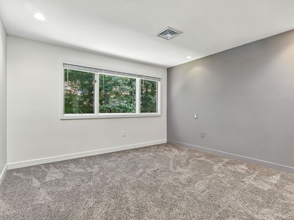 1 Apple Valley Drive 1, Sharon MA 02067