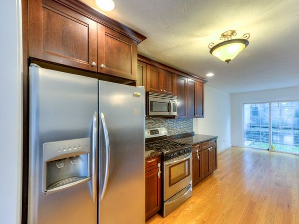 38 Johnson St, Worcester MA 01604