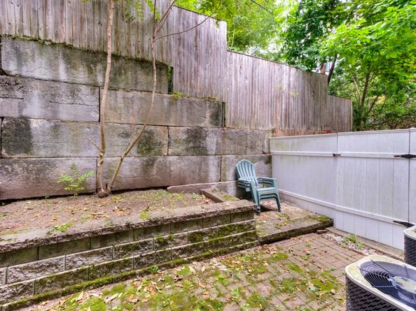 38 Johnson St, Worcester MA 01604