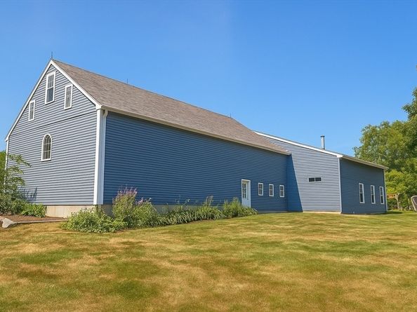 70 Chamberlain Road, Westford MA 01886