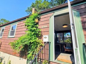 250 Woodcliff Rd, Newton MA 02461