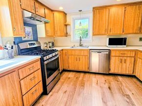 250 Woodcliff Rd, Newton MA 02461