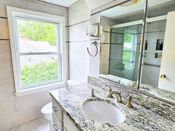 250 Woodcliff Rd, Newton MA 02461