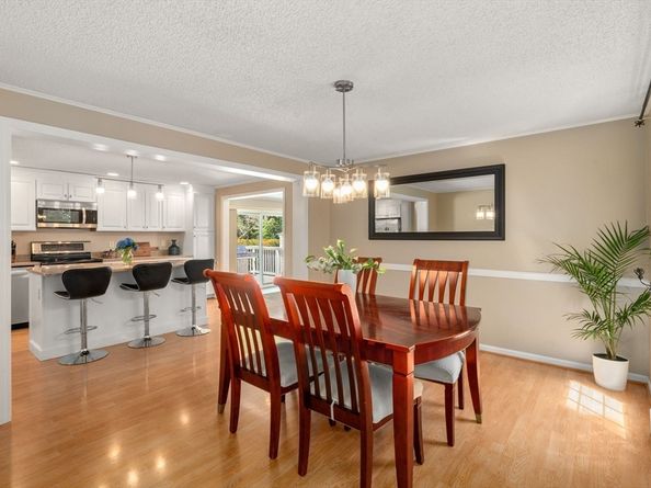 5 Hope Lane, Dedham MA 02026
