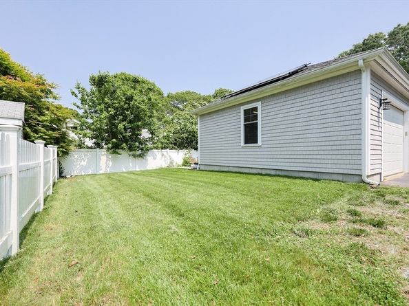 5 Spinnaker Ln, Marion MA 02738