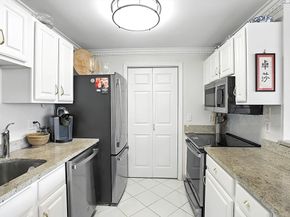 150 Staniford St 1009, Boston MA 02114