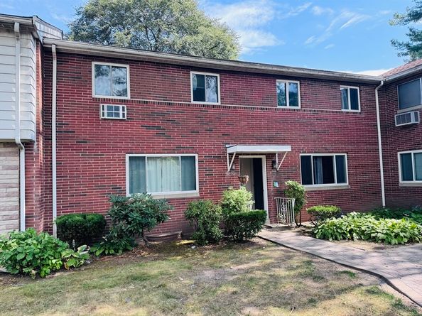 155 Bishop Dr 155, Framingham MA 01702