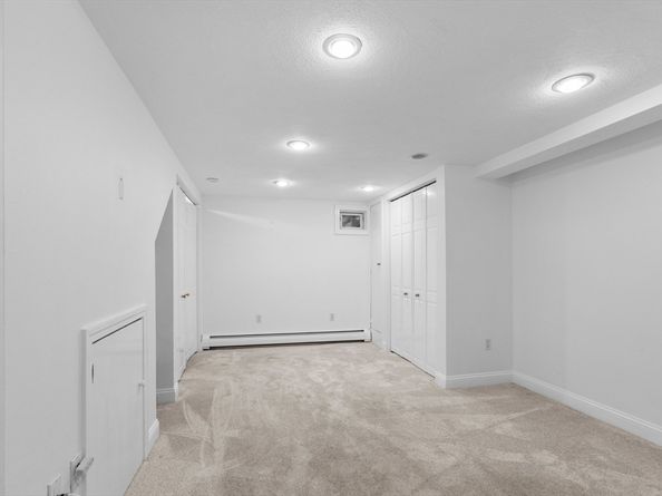 5 Sunset Rd, Salem MA 01970