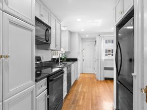 5 Sunset Rd, Salem MA 01970