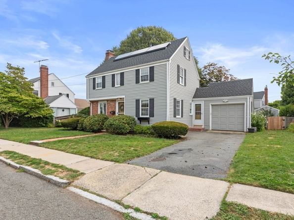 5 Sunset Rd, Salem MA 01970
