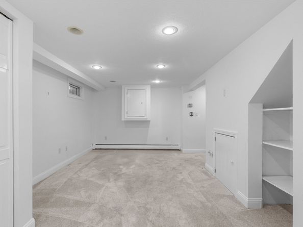 5 Sunset Rd, Salem MA 01970