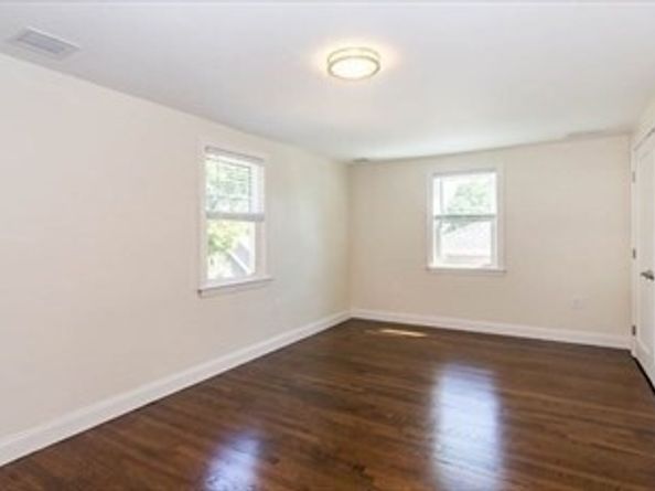 77 Rock Glen Rd, Medford MA 02155