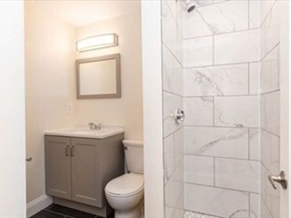 77 Rock Glen Rd, Medford MA 02155