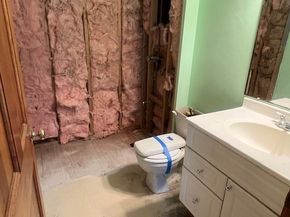 12 Walden Ct, Leominster MA 01453