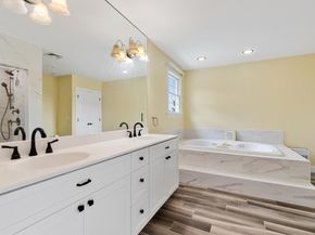 4 Mcdonald Farm Rd, Wakefield MA 01880