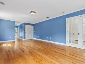 4 Mcdonald Farm Rd, Wakefield MA 01880