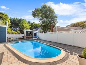4 Mcdonald Farm Rd, Wakefield MA 01880