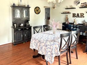 534 Hogg Memorial Dr, Whitman MA 02382