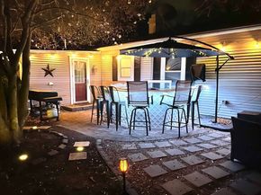 534 Hogg Memorial Dr, Whitman MA 02382