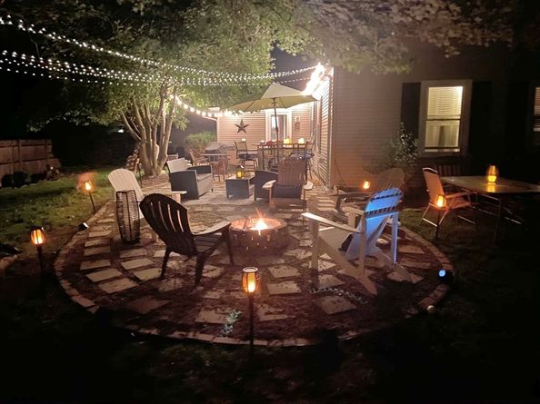 534 Hogg Memorial Dr, Whitman MA 02382