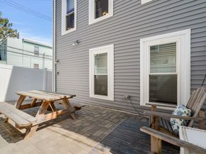 153 Everett St 2, Boston MA 02128