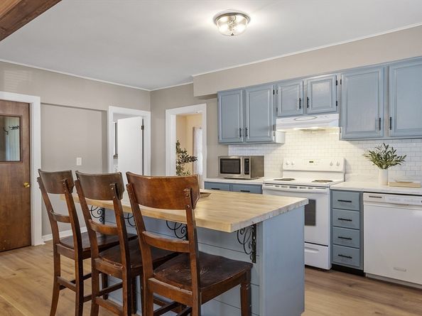 31 Euclid St, Gardner MA 01440