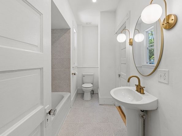 30 Massasoit St, Boston MA 02136
