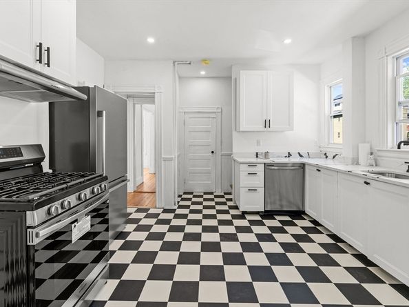 30 Massasoit St, Boston MA 02136