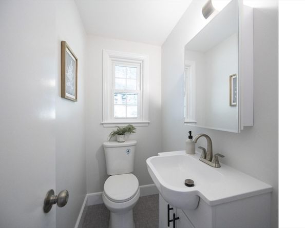 88 Fox Meadow Ln, Dedham MA 02026